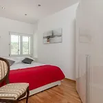 Kapetan Apartment *