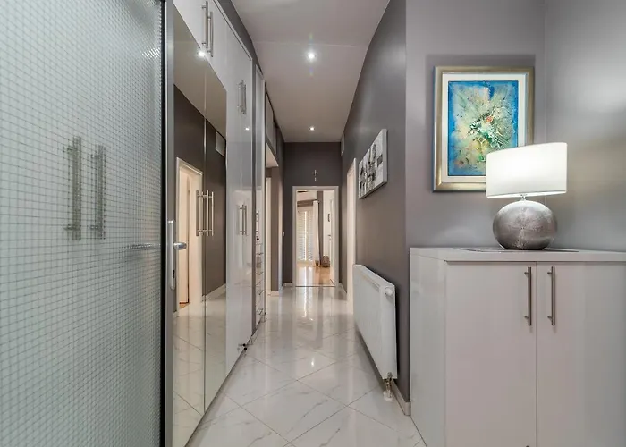 Kapetan Apartment *